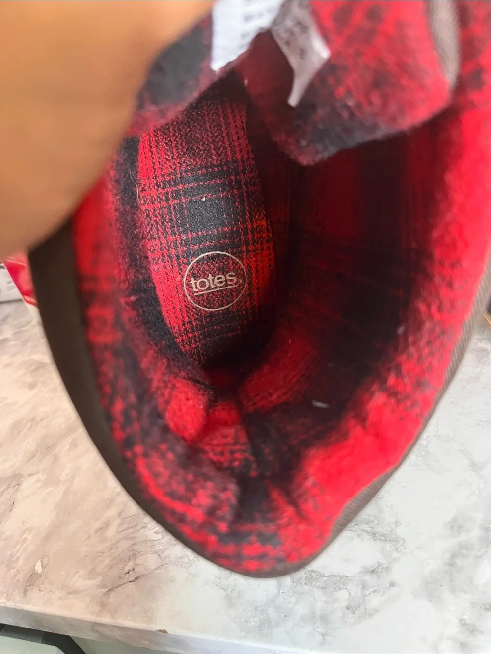 totes Black and Red Plaid Boot Lining